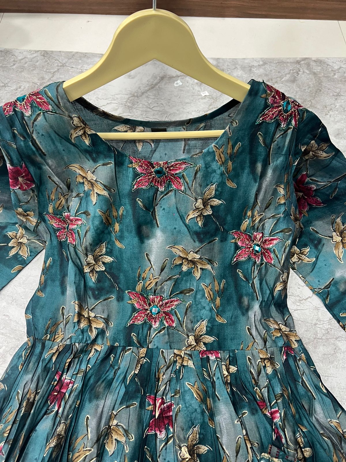 Kangana Banwery Viscose Chanderi Printed Kurti With Bottom Dupatta Wholesale Price In surat